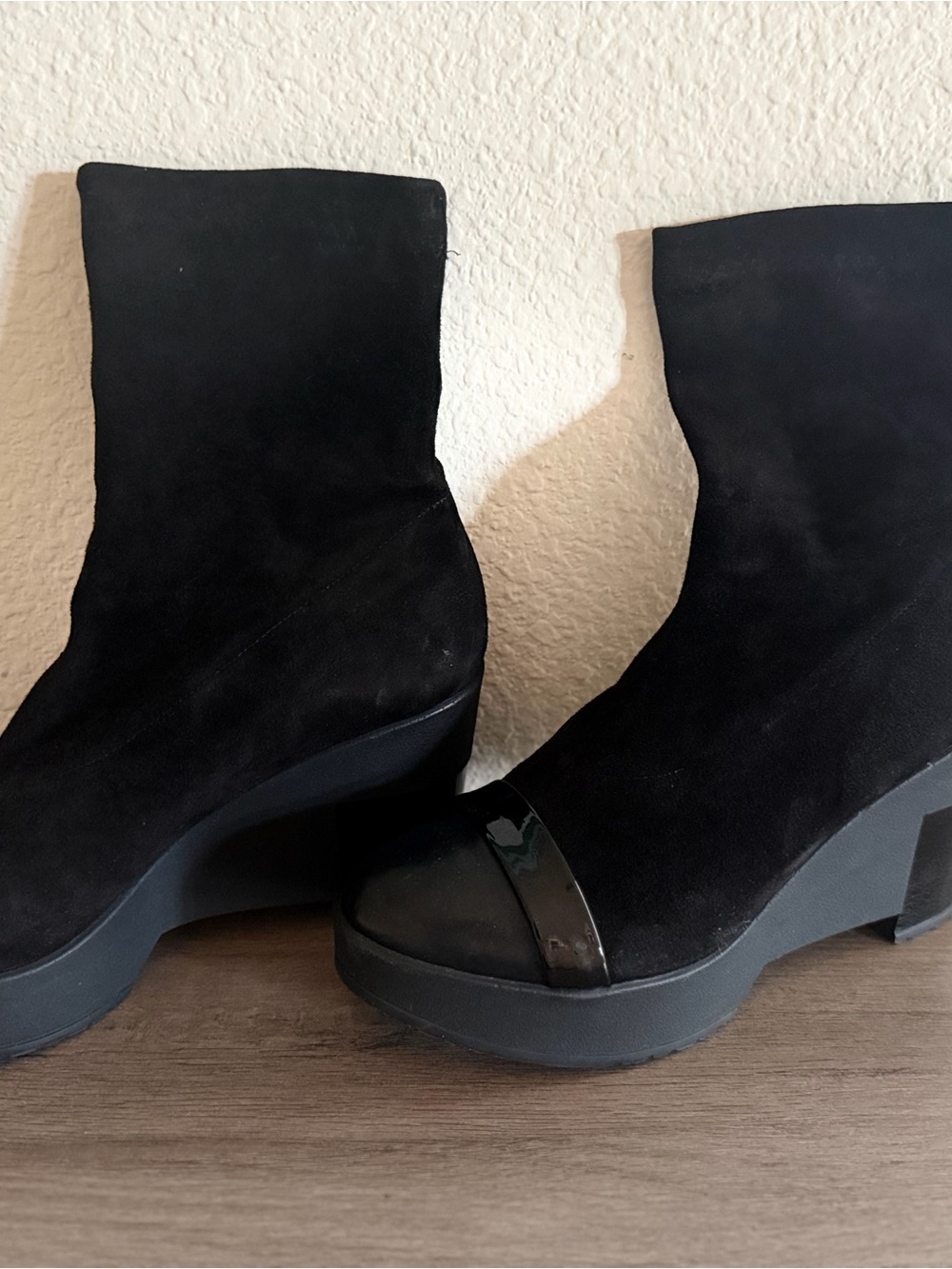 Robert Clergerie Black Suede Boots - Women's